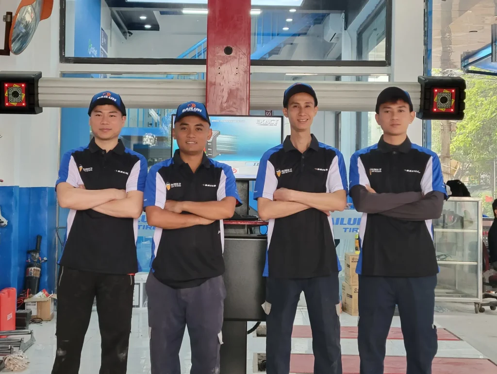 đội ngũ kỹ thuật viên chuyên nghiệp, được đào tạo bài bản